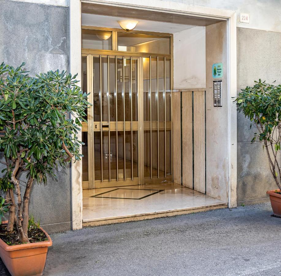 مبيت وإفطار Bb Sorrento Mahal Kita Unique Style المظهر الخارجي الصورة